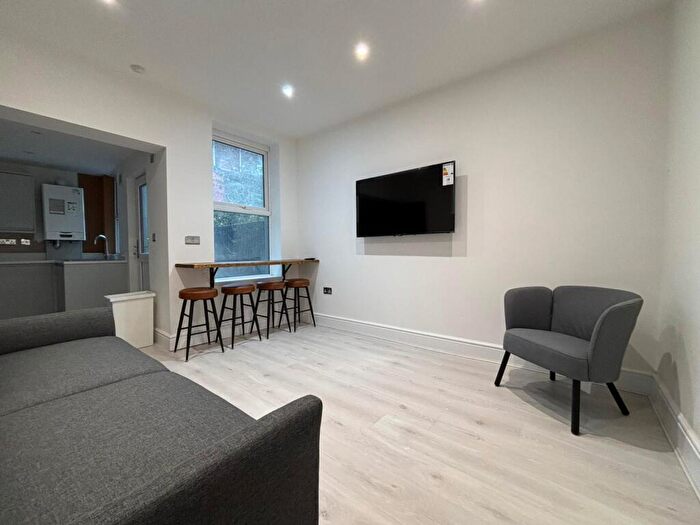 4 Bedroom House To Rent In Guelph Street, Liverpool, L7