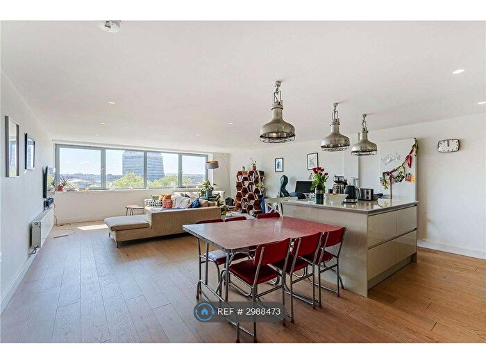 3 Bedroom Flat To Rent In Wine Street, Bristol, BS1