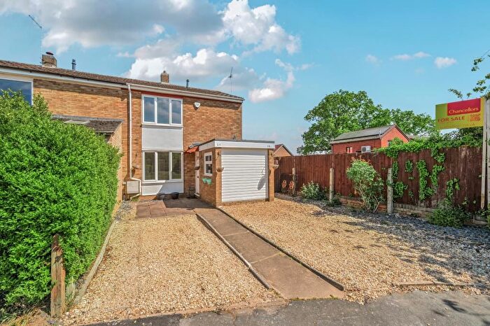 2 Bedroom End Of Terrace House For Sale In Steeple Claydon, Buckinghamshire, MK18