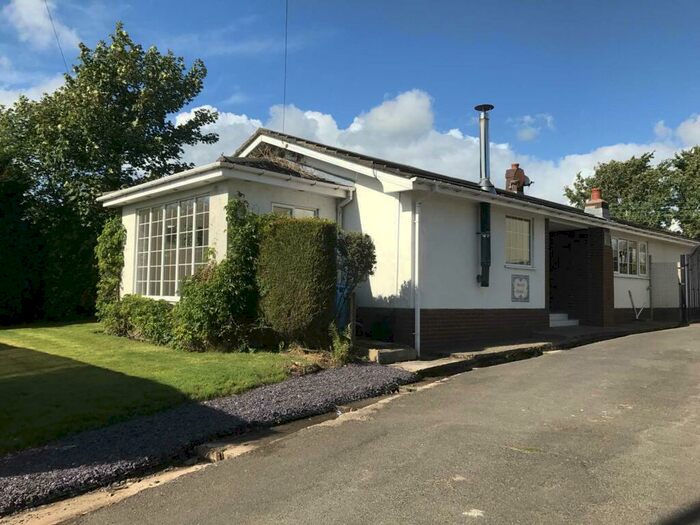 3 Bedroom Detached Bungalow To Rent In Blackpool Road, Newton, PR4