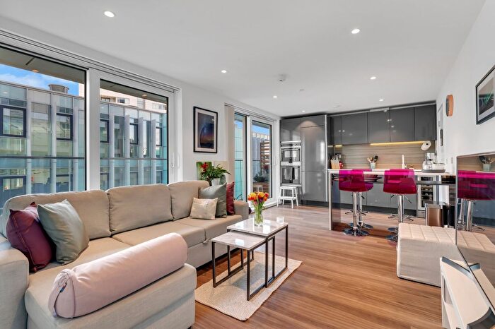 1 Bedroom Property For Sale In Copperlight Apartments, Buckhold Road, SW18