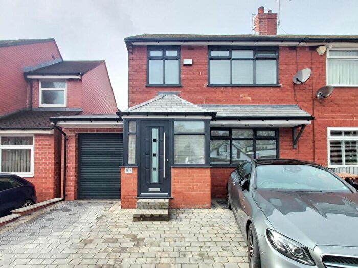 4 Bedroom Semi-Detached House To Rent In Walkden Road, Worsley, M28