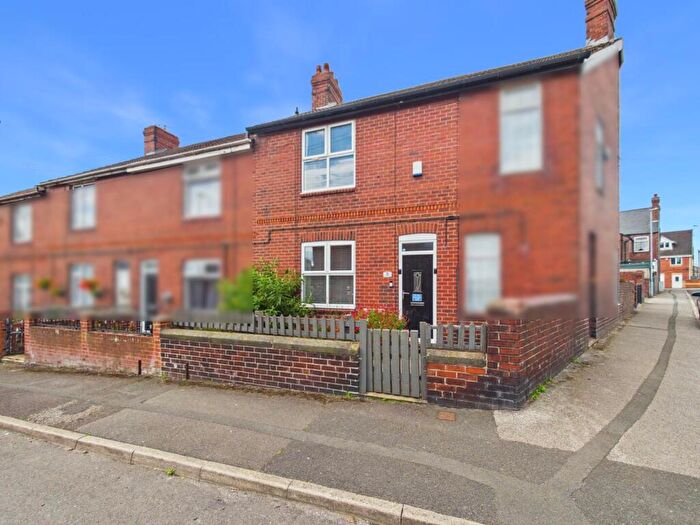 3 Bedroom Terraced House For Sale In Kings Road, Cudworth, Barnsley, S72