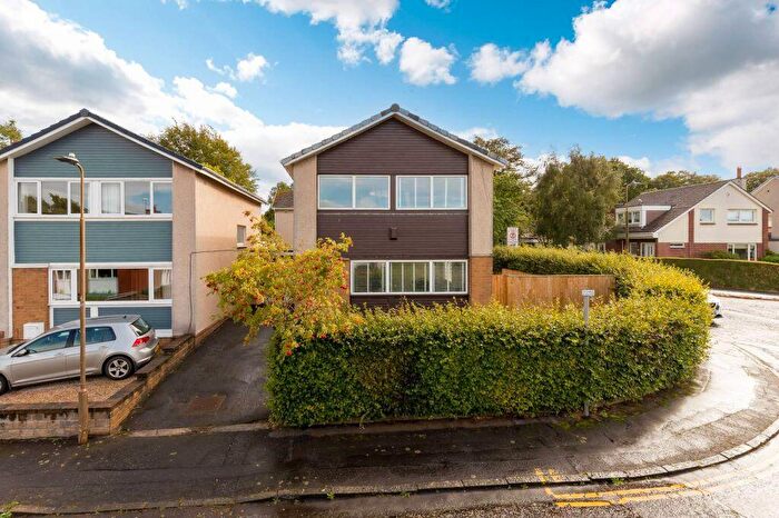 4 Bedroom Link Detached House For Sale In Cramond Gardens, Cramond, EH4