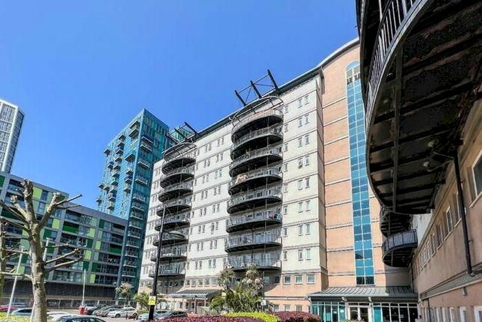 1 Bedroom Flat To Rent In Central House, - High Street, Stratford, London, E15