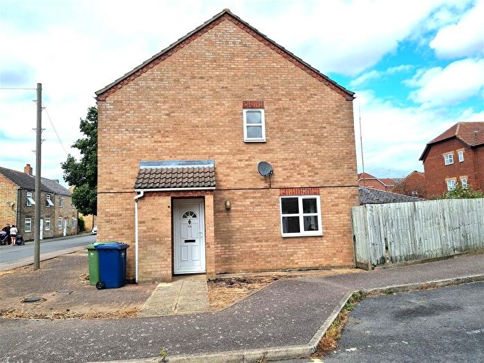 3 Bedroom Terraced House To Rent In De-Havilland Road, Wisbech, PE13