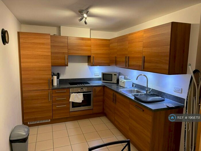 3 Bedroom Flat To Rent In Forum House, Wembley, HA9