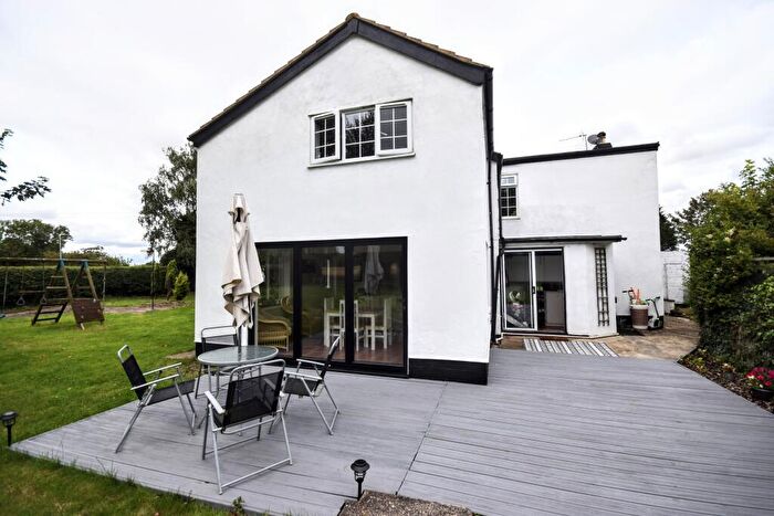 4 Bedroom Detached House For Sale In Main Road, Saltfleetby, LN11