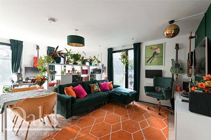 1 Bedroom Apartment For Sale In Bell Foundry Close, Croydon, CR0