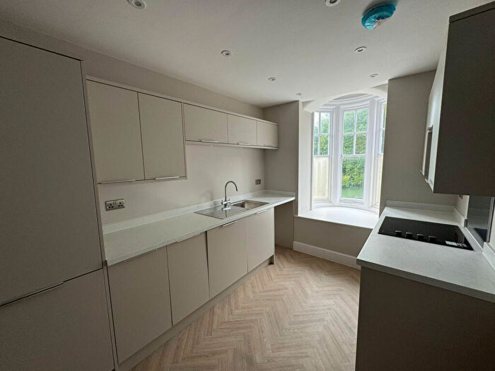 2 Bedroom Flat To Rent In Barnsley, S70