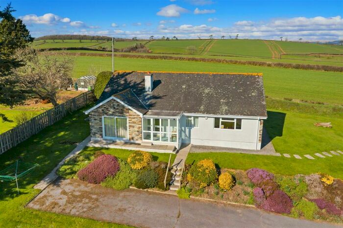 4 Bedroom Bungalow For Sale In Modbury, Ivybridge, PL21