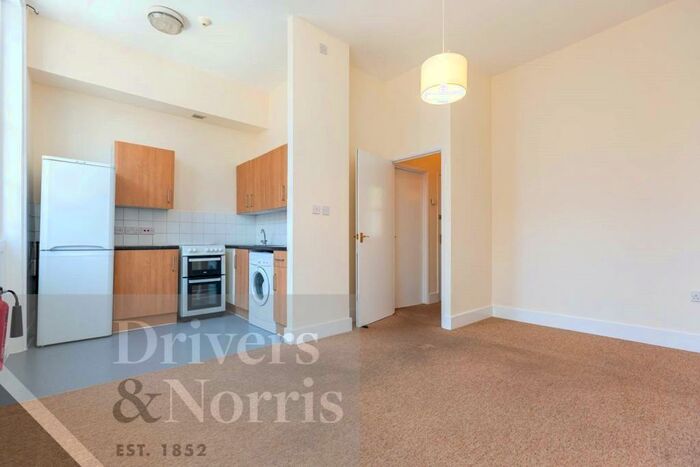 1 Bedroom Apartment To Rent In Eversholt Street, Euston, London, NW1