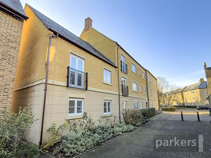 1 Bedroom Apartment For Sale In Marsh Lane, Witney, Oxfordshire, OX28