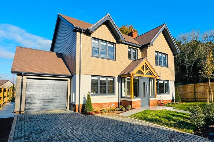 4 Bedroom Detached House For Sale In Meadow View, Coolhurst Close, RH13