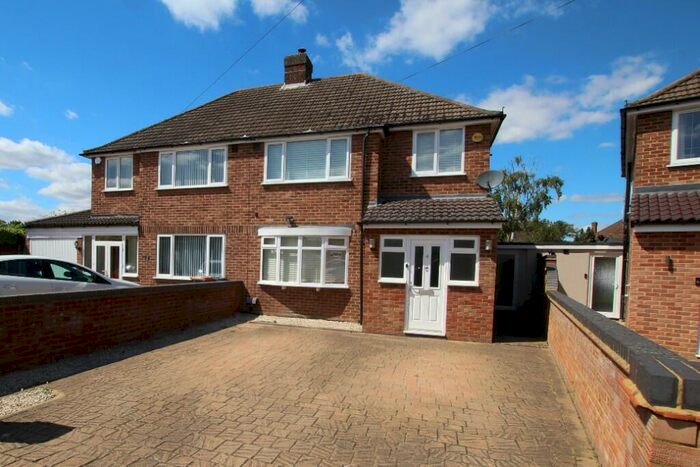 3 Bedroom Semi-Detached House To Rent In Hatfield Crescent, Bedford, Bedfordshire, MK41