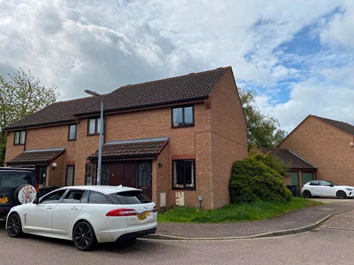 2 Bedroom End Of Terrace House To Rent In Lincroft, Cranfield, Beds, MK43