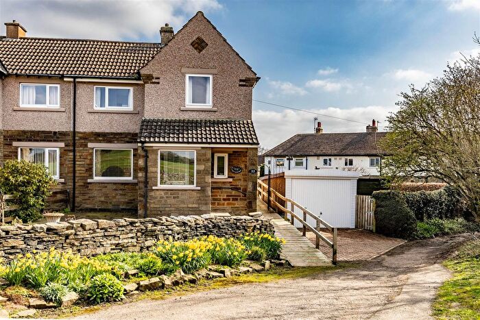 3 Bedroom Semi Detached House For Sale In Northedge Lane, Halifax, HX3