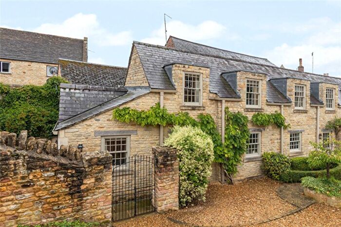2 Bedroom Cottage For Sale In Sycamore Grove, Sycamore Grove Estate (Private), Off Drumming Well Lane, Oundle, PE8