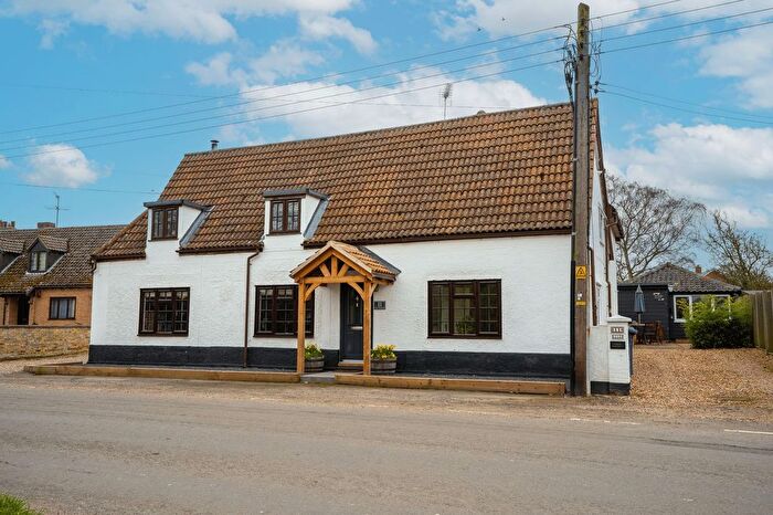 6 Bedroom Detached House For Sale In Beeches Road, West Row, IP28