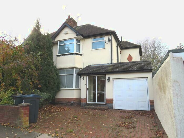 3 Bedroom House To Rent In Sheringham Road, Birmingham, B30