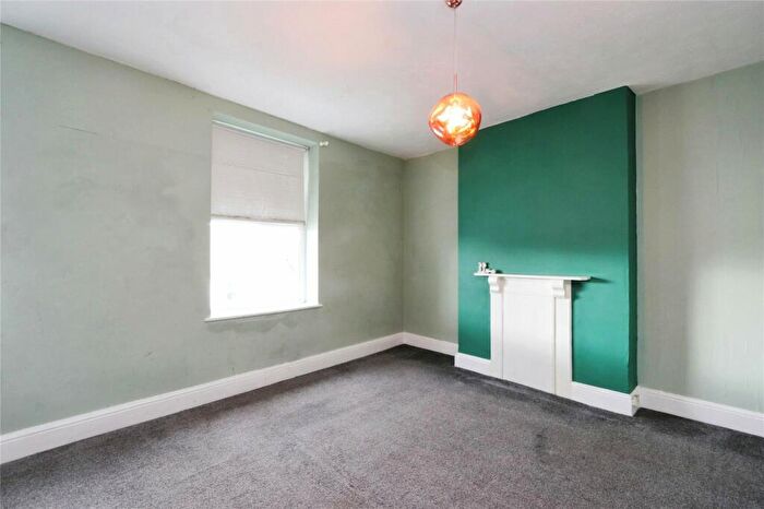 3 Bedroom End Of Terrace House For Sale In Bideford, Devon, EX39