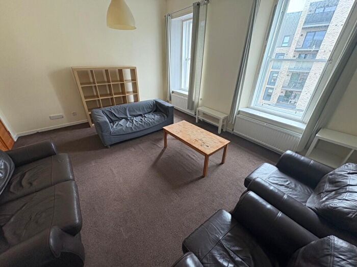 3 Bedroom House Of Multiple Occupation To Rent In Bellgrove Street, Glasgow, G31