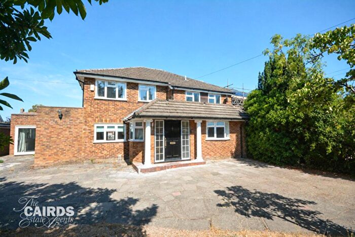 4 Bedroom Detached House To Rent In Avenue Road, Epsom, Surrey, KT18