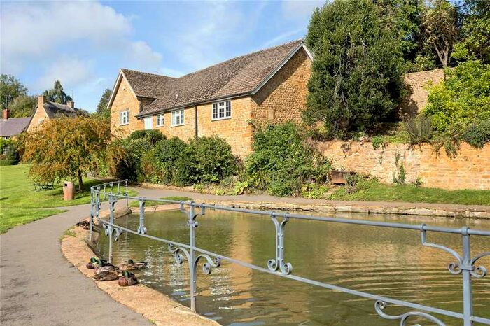 3 Bedroom Detached Bungalow For Sale In Main Street, Wroxton, Banbury, OX15