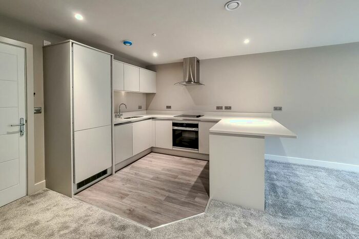 1 Bedroom Apartment To Rent In - Cambridge Road, Harrogate, HG1