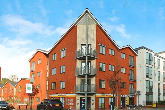 2 Bedroom Flat To Rent In Newcastle Street, Hulme, Manchester, M15