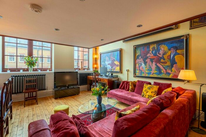 2 Bedroom Apartment To Rent In Bramshaw Road, Hackney, E9