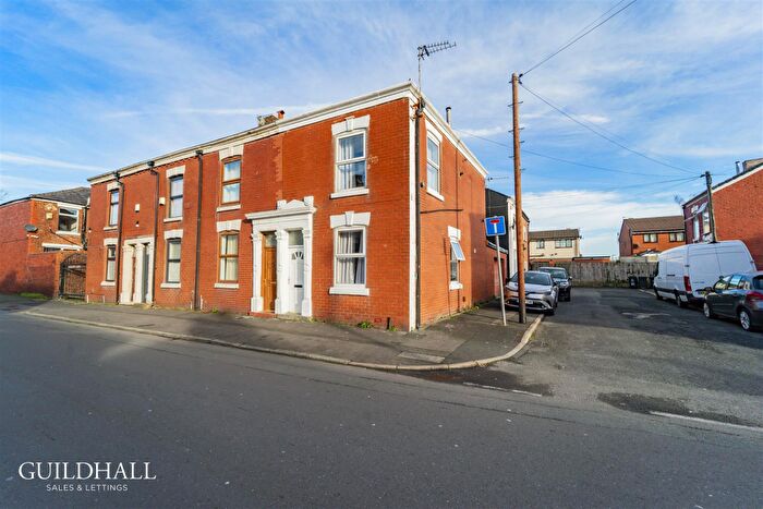 3 Bedroom End Of Terrace House For Sale In Acregate Lane, Preston, PR1