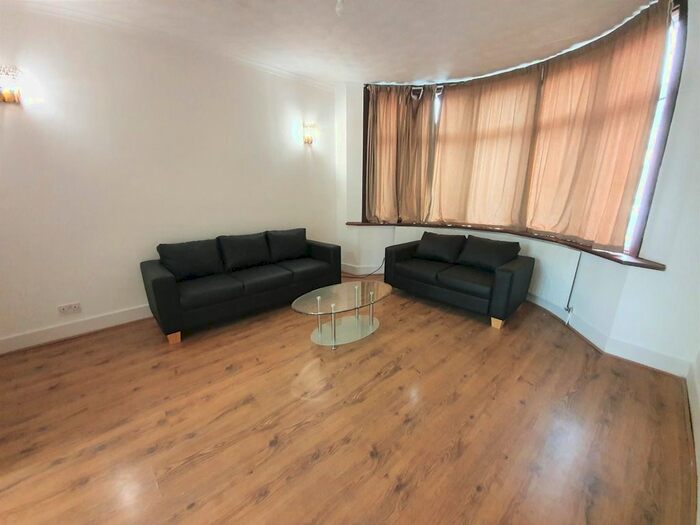 4 Bedroom Terraced House To Rent In Hurstbourne Gardens, Barking, IG11