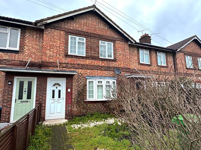 4 Bedroom Terraced House To Rent In Carrington Road, Richmond, TW10