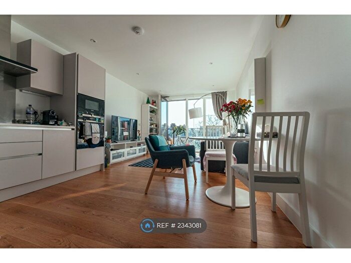 1 Bedroom Flat To Rent In Lichfield House, London, NW6