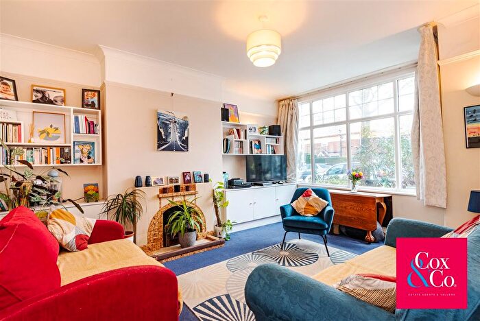 5 Bedroom Property For Sale In Hallyburton Road, Hove, BN3