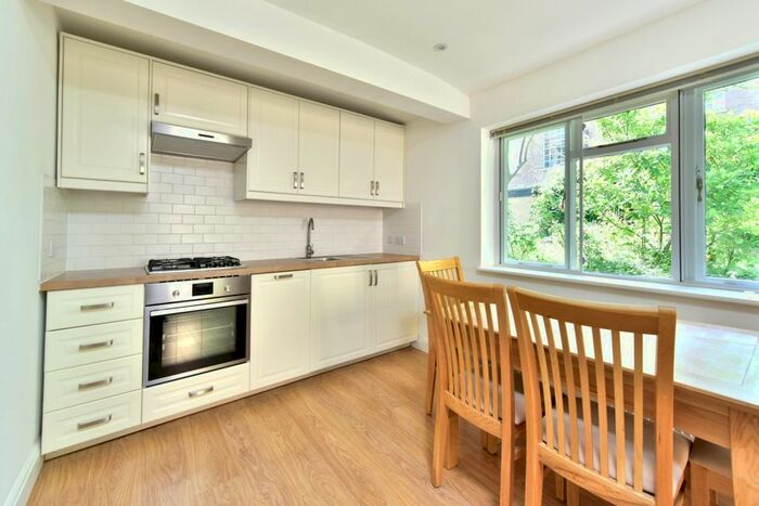 1 Bedroom Bungalow To Rent In Highbury Grove, London, N5