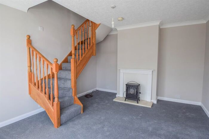 2 Bedroom Semi-Detached Bungalow To Rent In Ash Close, York, YO31