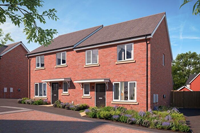 3 Bedroom Semi-Detached House For Sale In Woodside Way, Great Dunmow, CM6