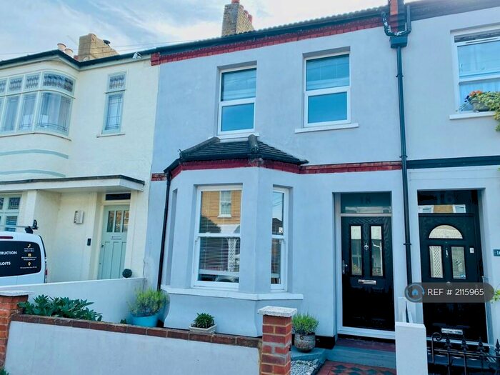 2 Bedroom Terraced House To Rent In West Street, Leigh-On-Sea, SS9
