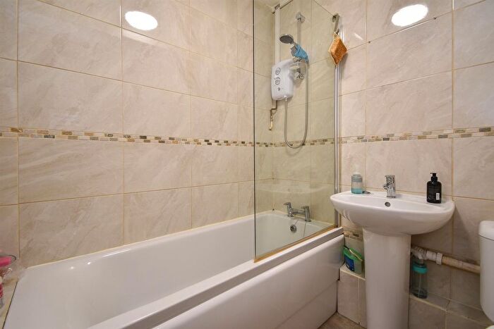 1 Bedroom Flat To Rent In Quarry Hill, St. Leonards-On-Sea, TN38
