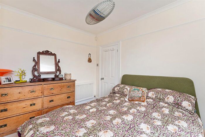 2 Bedroom Terraced House For Sale In Cowley Road, Wanstead, E11