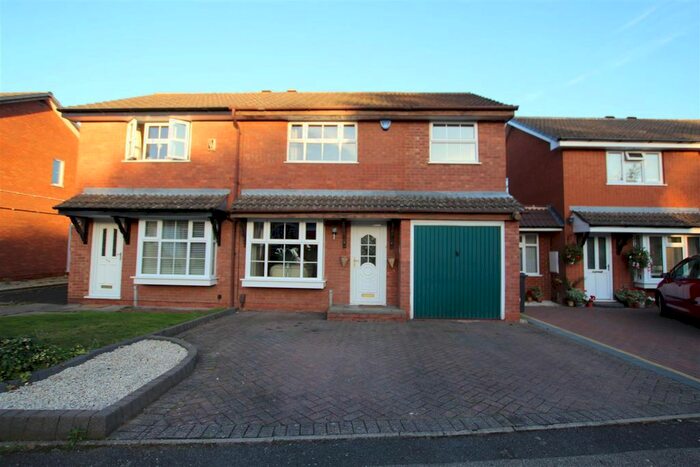 3 Bedroom Semi-Detached House To Rent In Blakemore Drive, Sutton Coldfield, B75