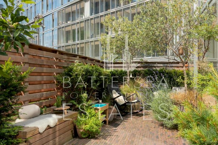 2 Bedroom Apartment To Rent In L-, Circus Road West, Battersea, SW11