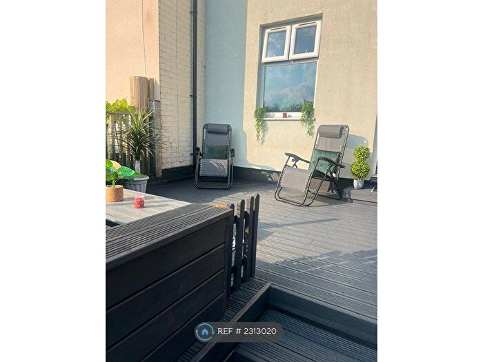 3 Bedroom Terraced House To Rent In Dennington Lane, Crigglestone, Wakefield, WF4