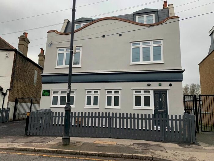 1 Bedroom Flat To Rent In North Street, Carshalton SM5