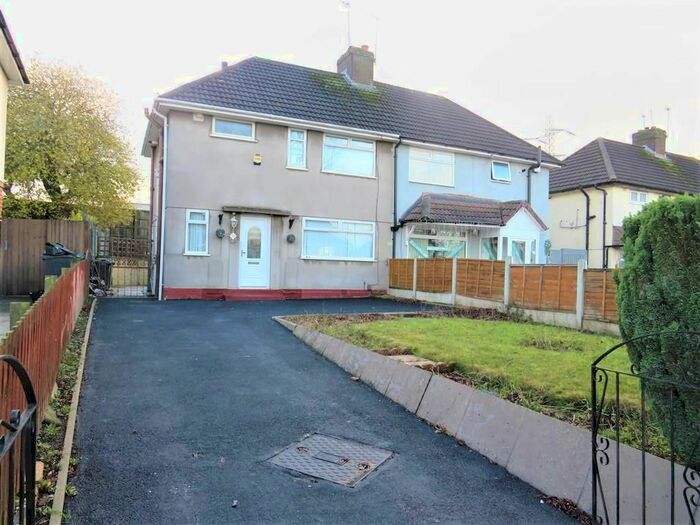 3 Bedroom Property To Rent In Booth Road, Wednesbury, WS10