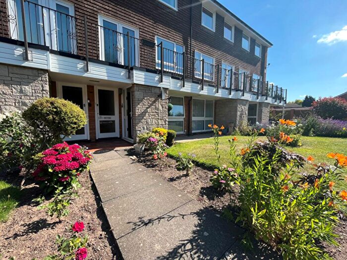 2 Bedroom Apartment To Rent In Avon Drive, Moseley, B13