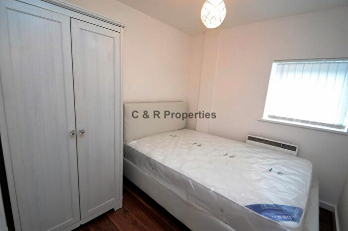 2 Bedroom Apartment To Rent In Stretford Road, Hulme, Manchester., M15