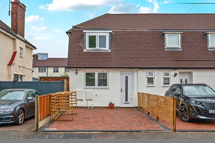 2 Bedroom Semi-Detached House To Rent In Sumner Road South, Croydon, CR0